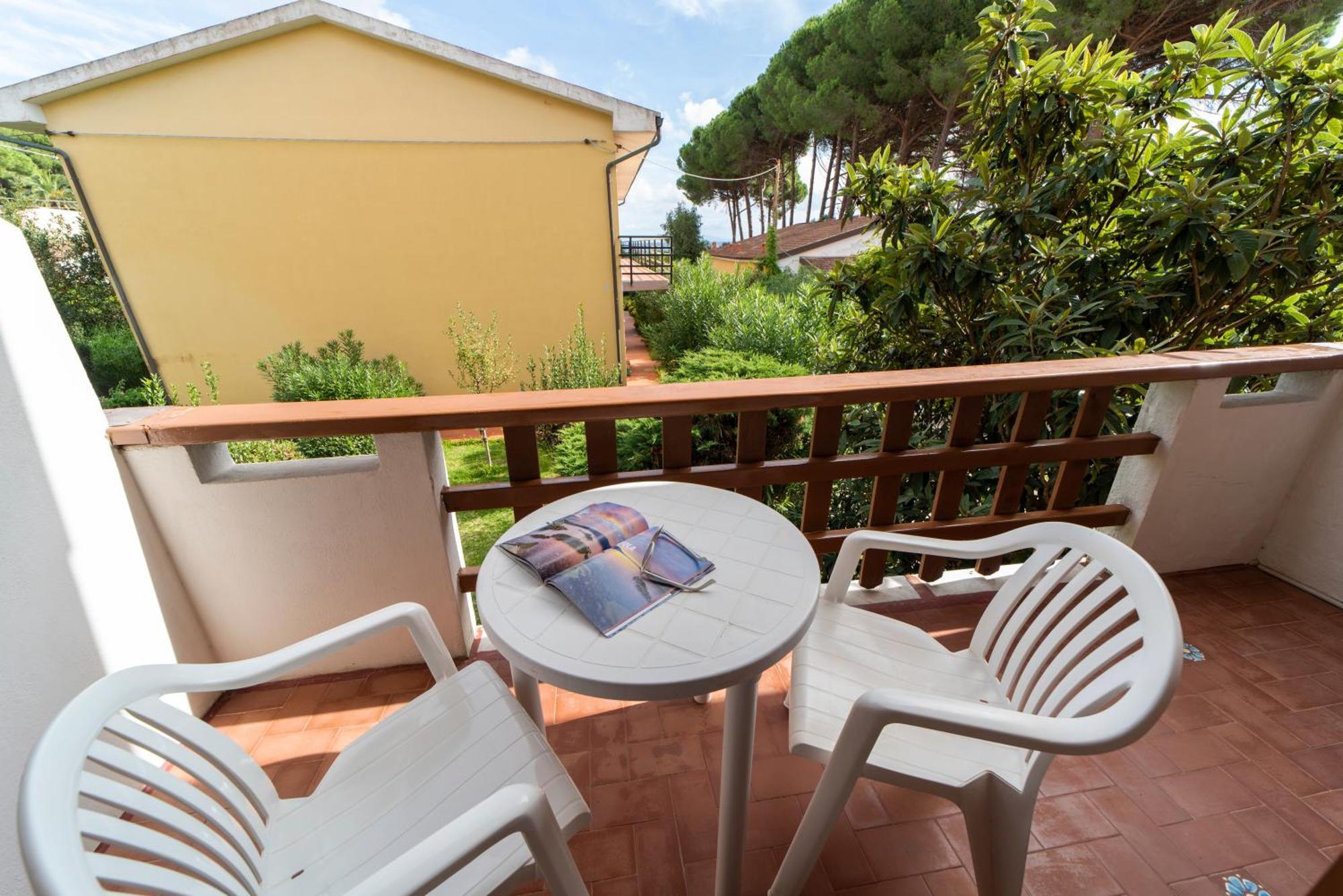 Frank'S Hotel Capoliveri  Exterior photo