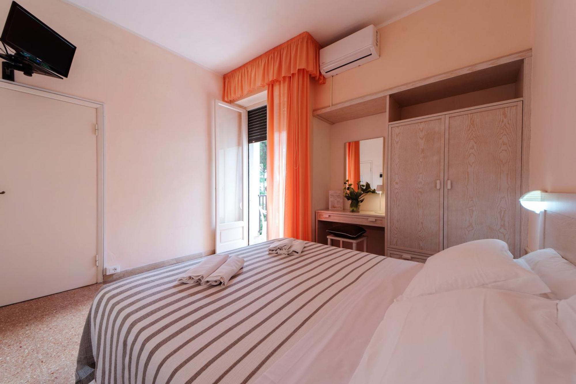 Frank'S Hotel Capoliveri  Exterior photo