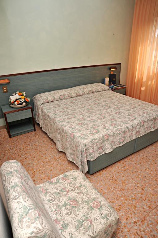 Frank'S Hotel Capoliveri  Exterior photo